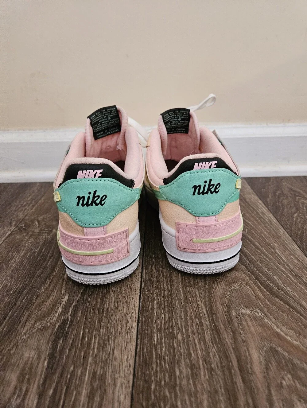 Nike soft air silhouette